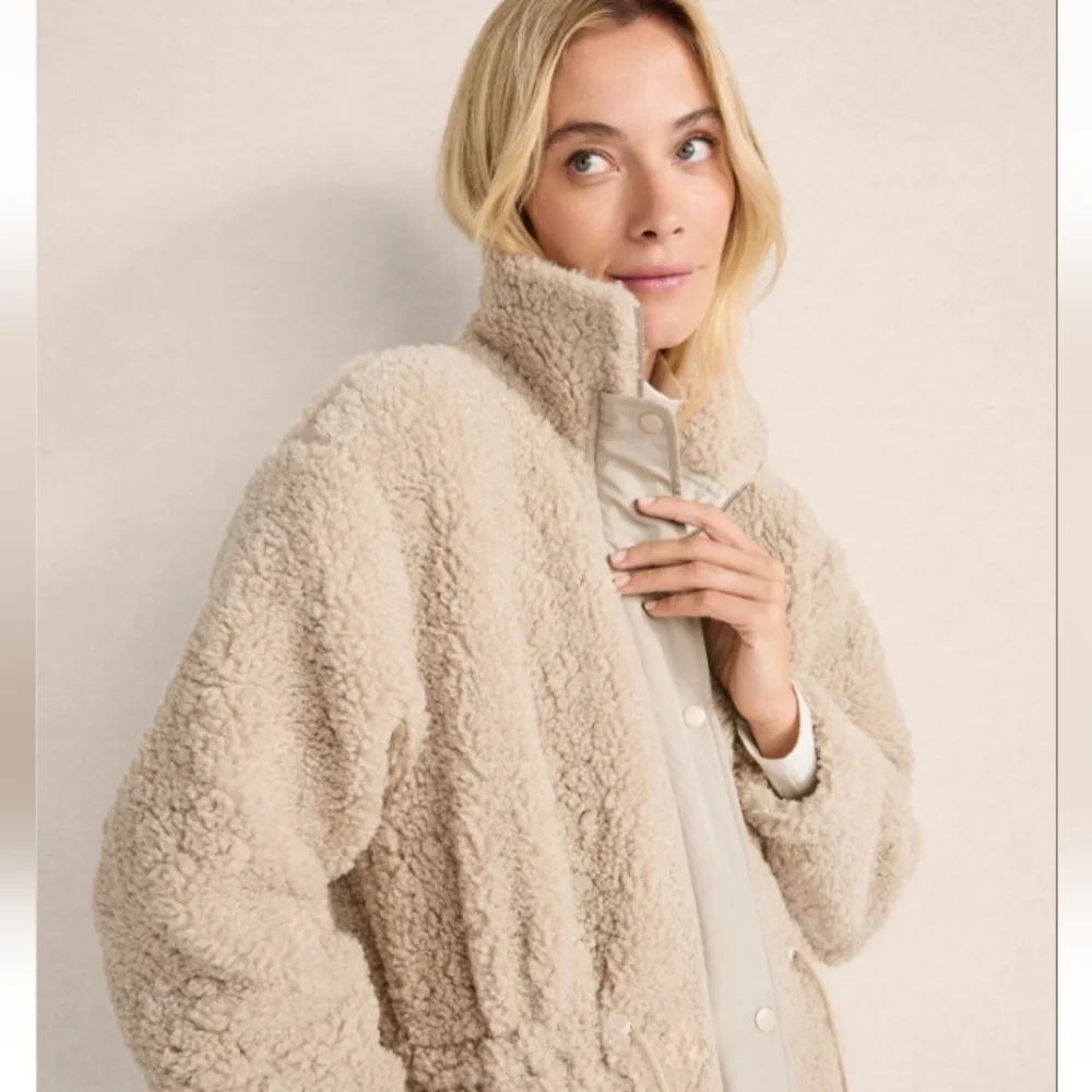 Cozy Cream Teddy Jacket - Picture 4 of 12